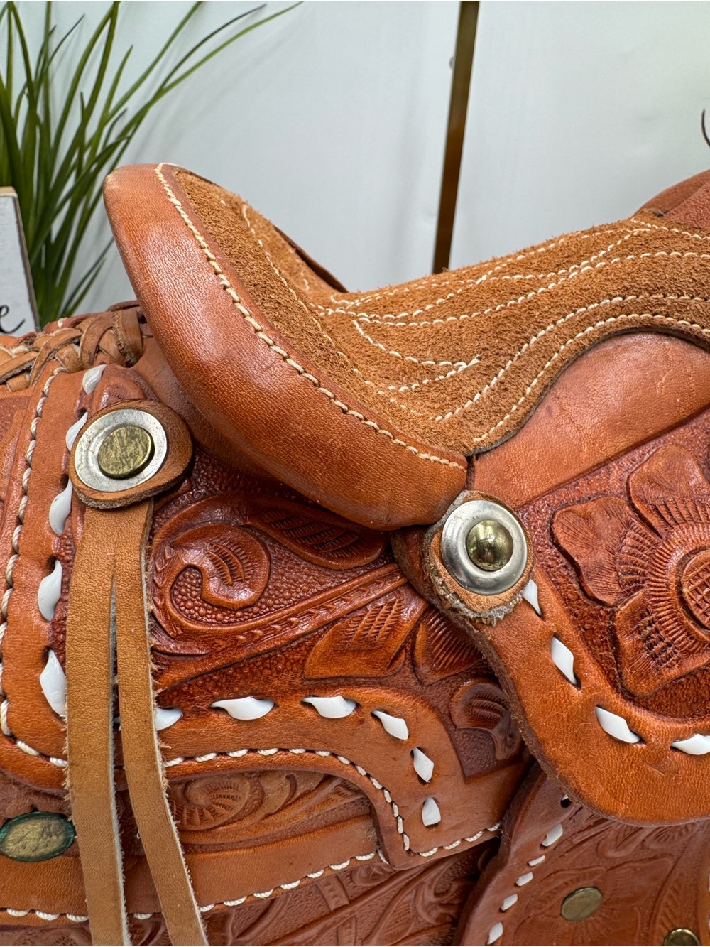 Vintage Rare Hand Tooled Leather Miniature Saddle Crossbody Bag Mod 802 Mexico - Picture 8 of 15